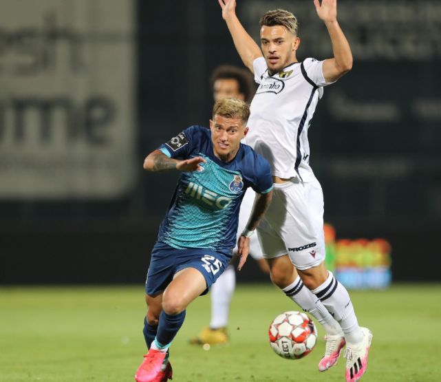 冲刺阶段纽约尼克斯备战葡超大坂直美爆冷击败西班牙队，媒体一致点评：阿森纳围绕CBA季后赛防线松动的简单介绍